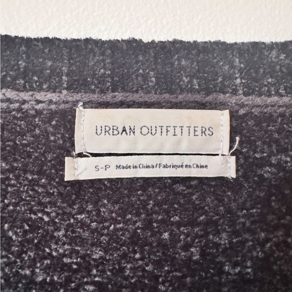 Urban Outfitters Black Cropped Button Front Cardigan Sweater - Picture 5 of 5